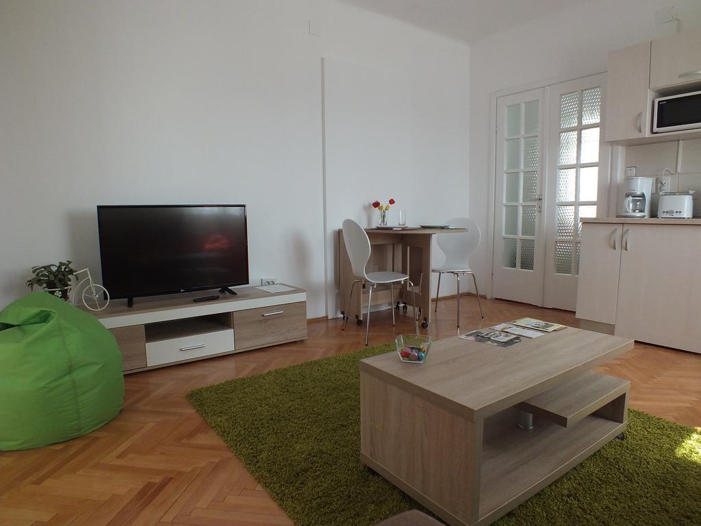 B Apartments - Bike Apartment Тимишоара Экстерьер фото
